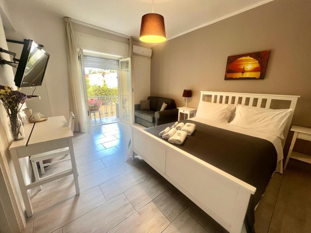A Casa Dei Bruno B&B Pozzuoli Zewnętrze zdjęcie